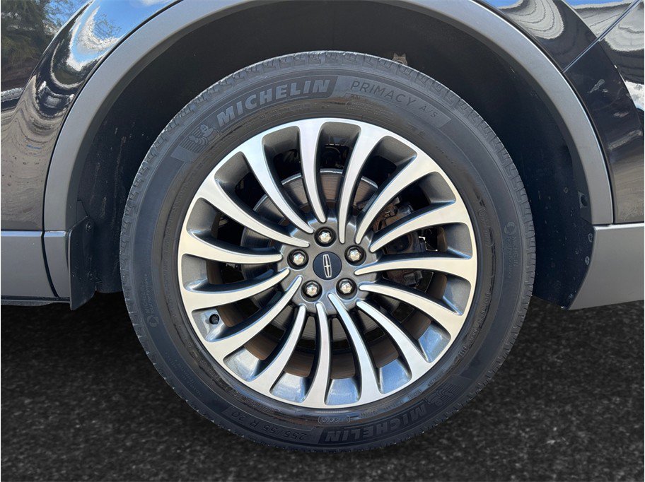 Used 2020 Lincoln Aviator Reserve w/ Class IV Trailer Tow Package RWD image 16