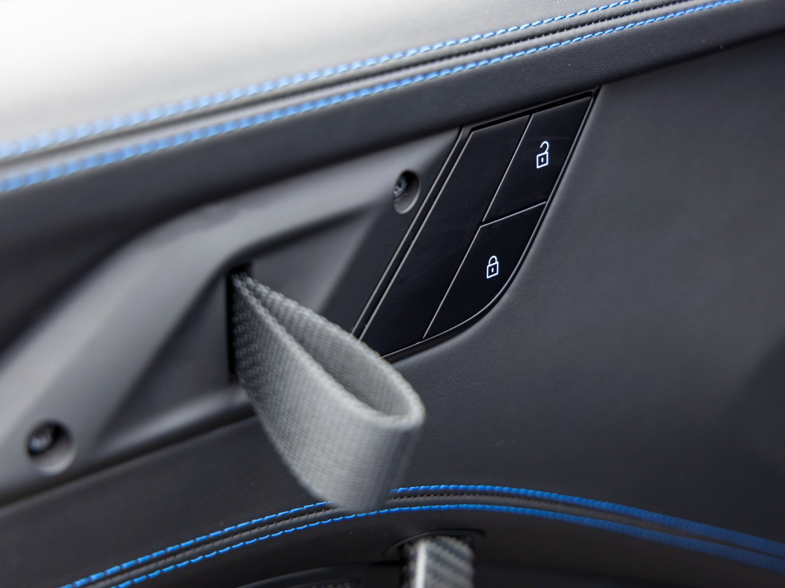 Certified 2025 Porsche 911 GT3 RS image 33