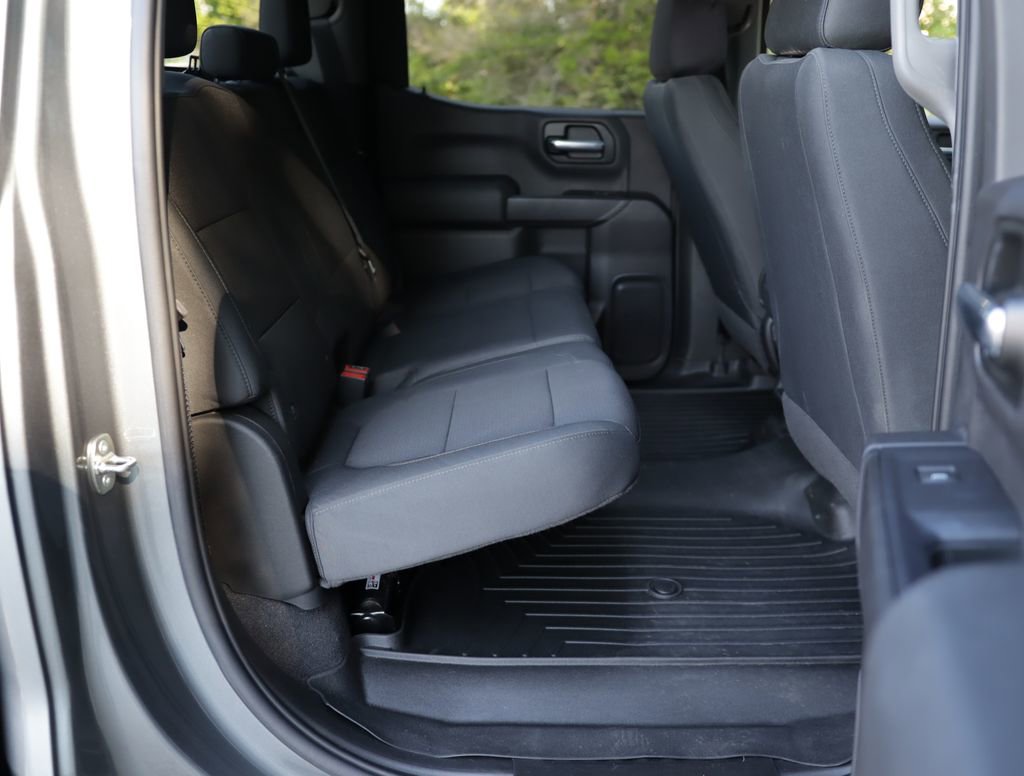 Used 2020 Chevrolet Silverado 1500 Custom w/ Custom Value Package AWD/4WD image 25
