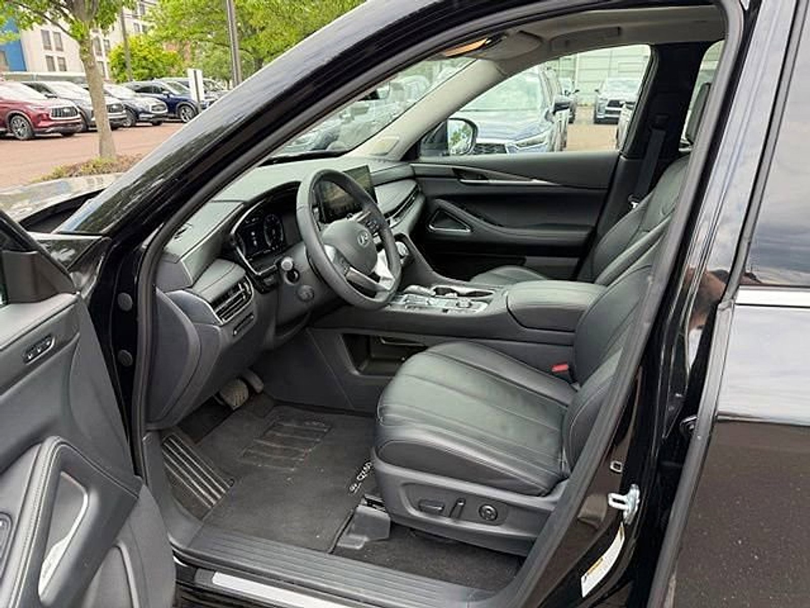 Certified 2025 INFINITI QX60 Luxe AWD/4WD image 7