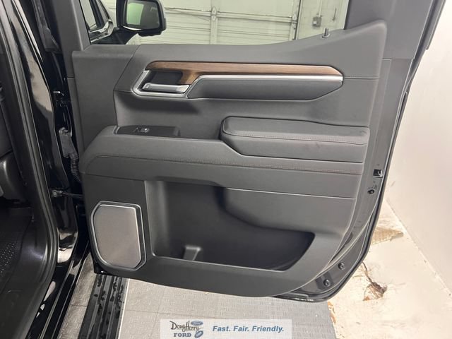 Used 2026 Chevrolet Silverado 1500 High Country w/ High Country Premium Package AWD/4WD image 33
