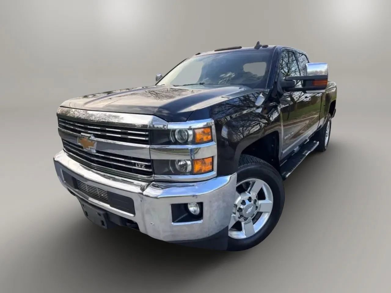 Used 2016 Chevrolet Silverado 2500 LTZ w/ LTZ Plus Package AWD/4WD image 1