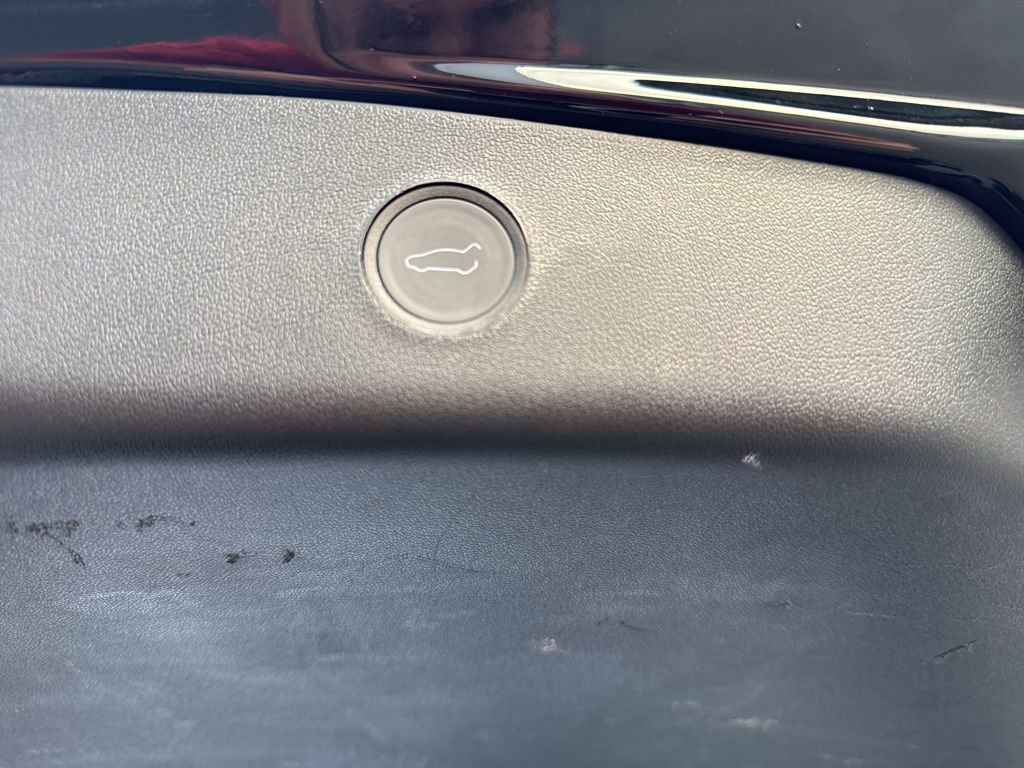 Used 2022 Tesla Model 3 Performance image 6