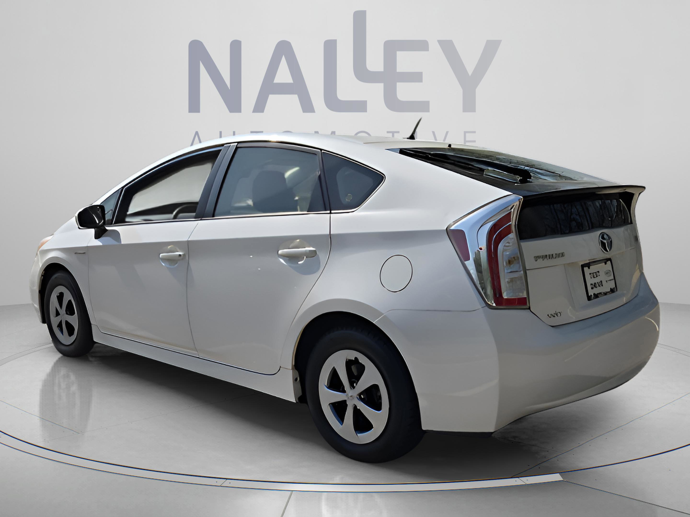 Used 2013 Toyota Prius Two image 3