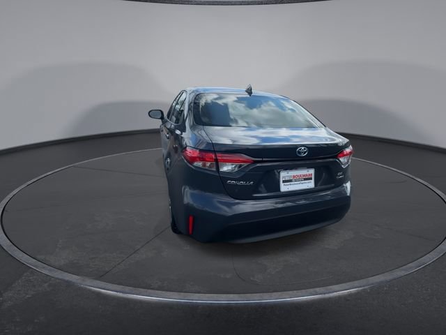 Used 2025 Toyota Corolla LE image 12