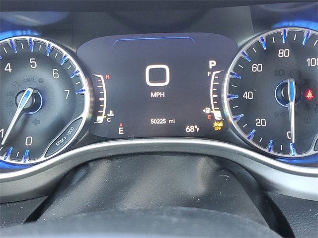 Used 2024 Chrysler Pacifica Touring-L image 12