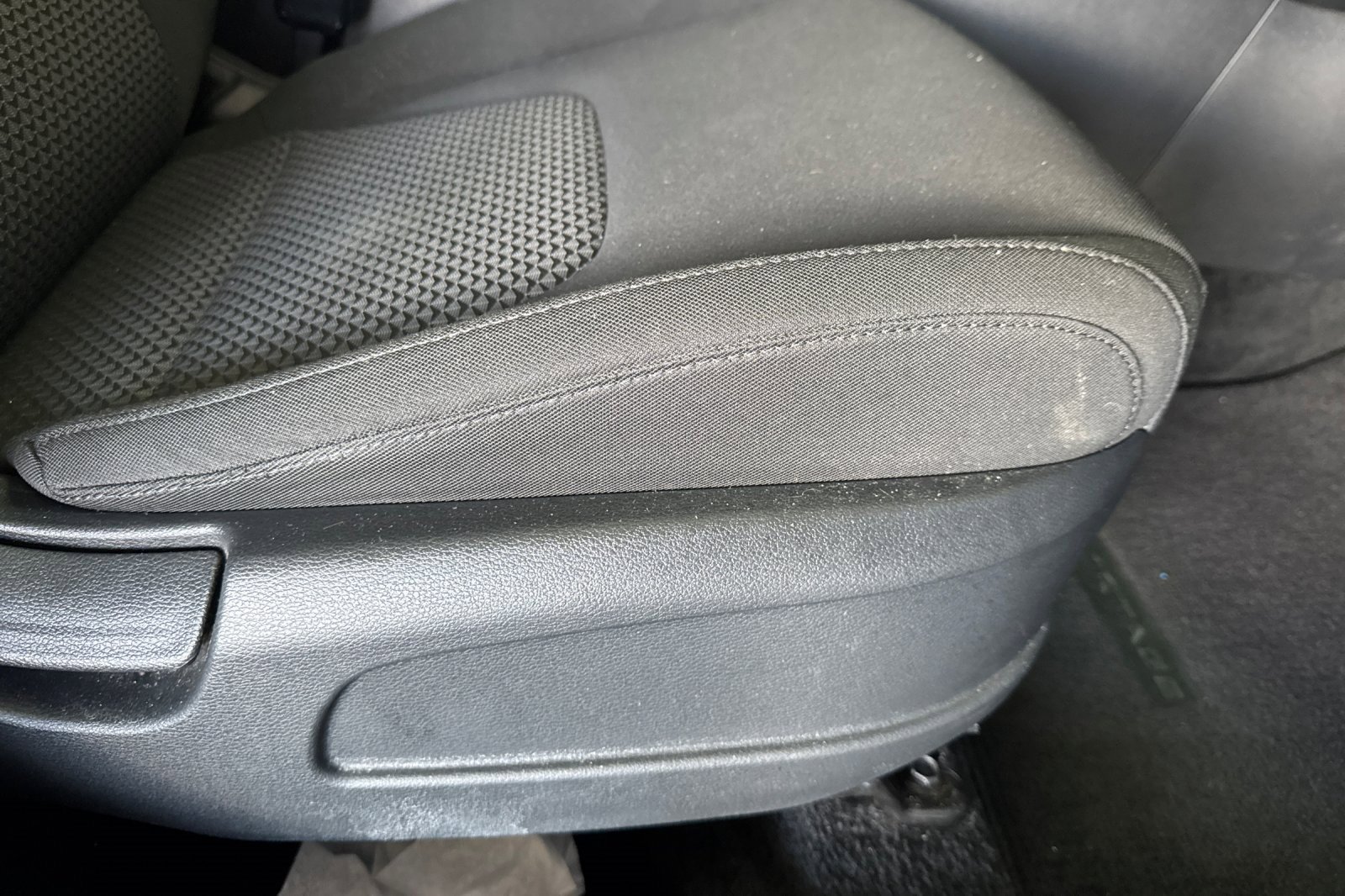 Used 2024 Kia Sportage LX image 24