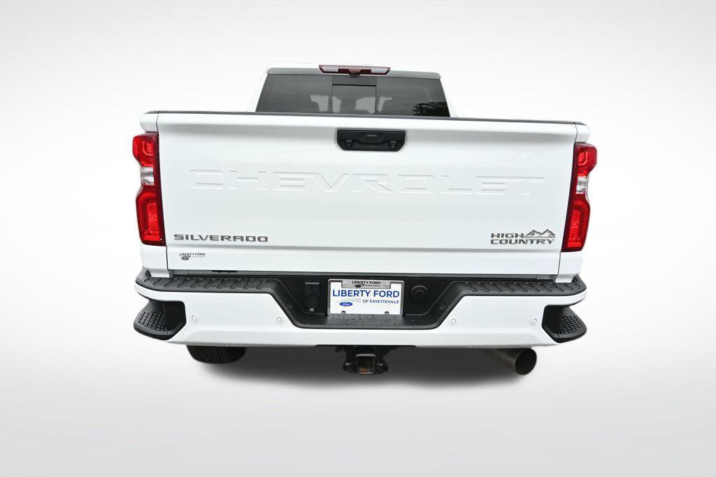 Used 2024 Chevrolet Silverado 2500 High Country w/ High Country Premium Package AWD/4WD image 36