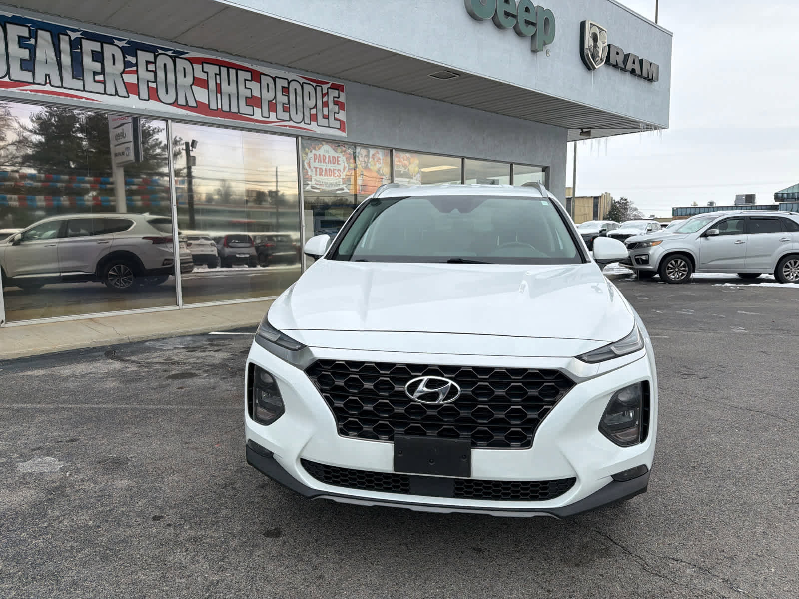 Used 2019 Hyundai Santa Fe SEL image 3