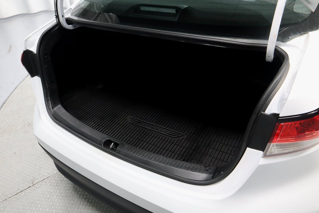 Used 2024 Toyota Corolla LE image 15