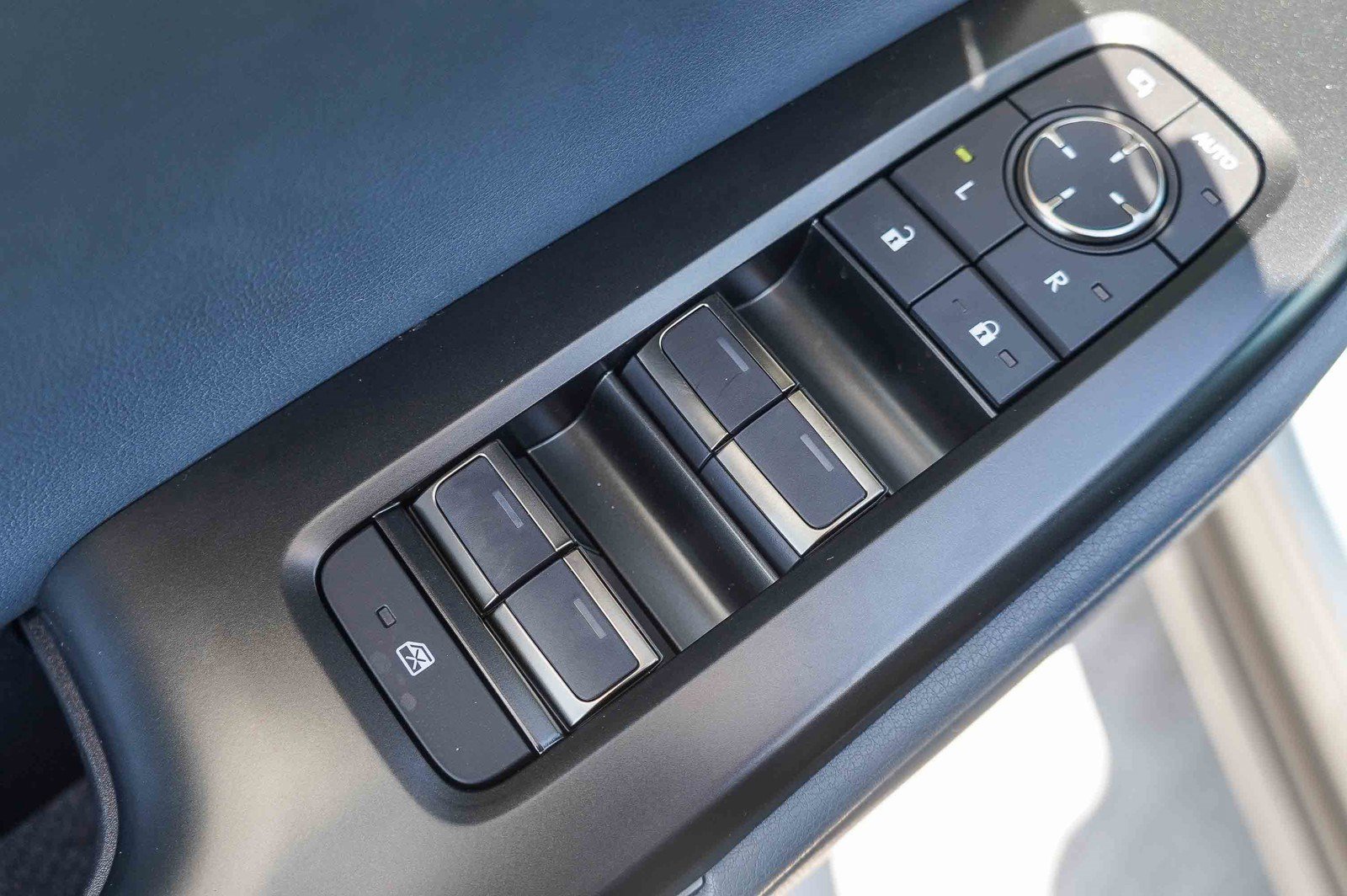 New 2026 Lexus RZ 350e 2WD image 23