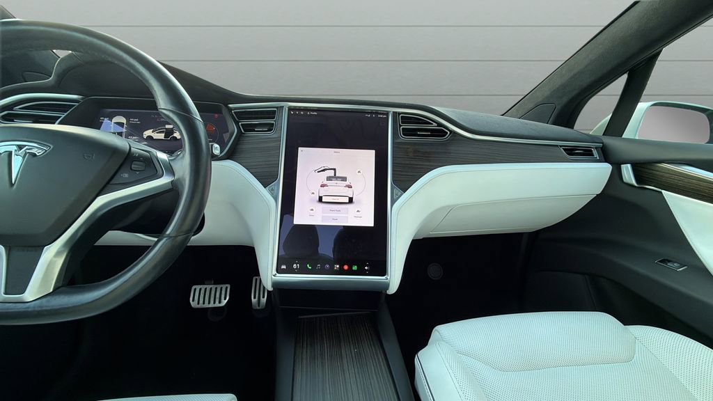 Used 2016 Tesla Model X Performance AWD/4WD image 10
