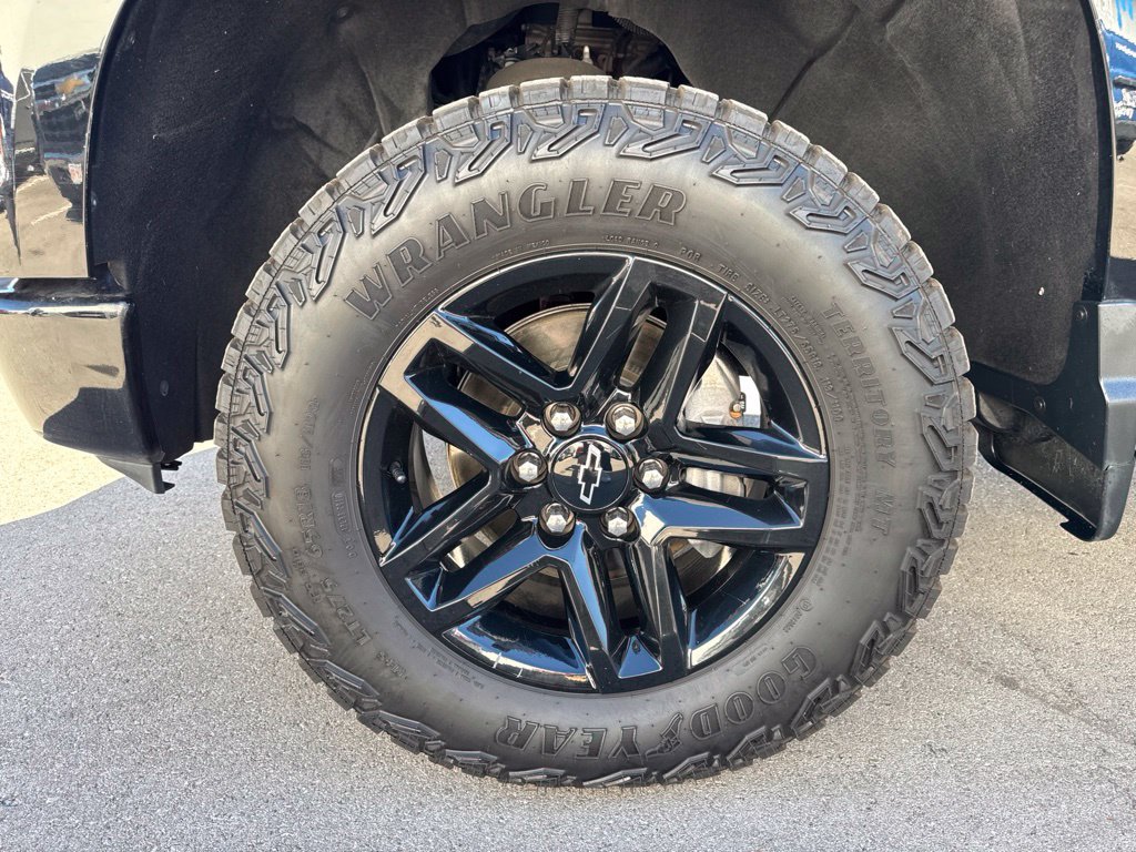 Used 2022 Chevrolet Silverado 1500 LT Trail Boss AWD/4WD image 25