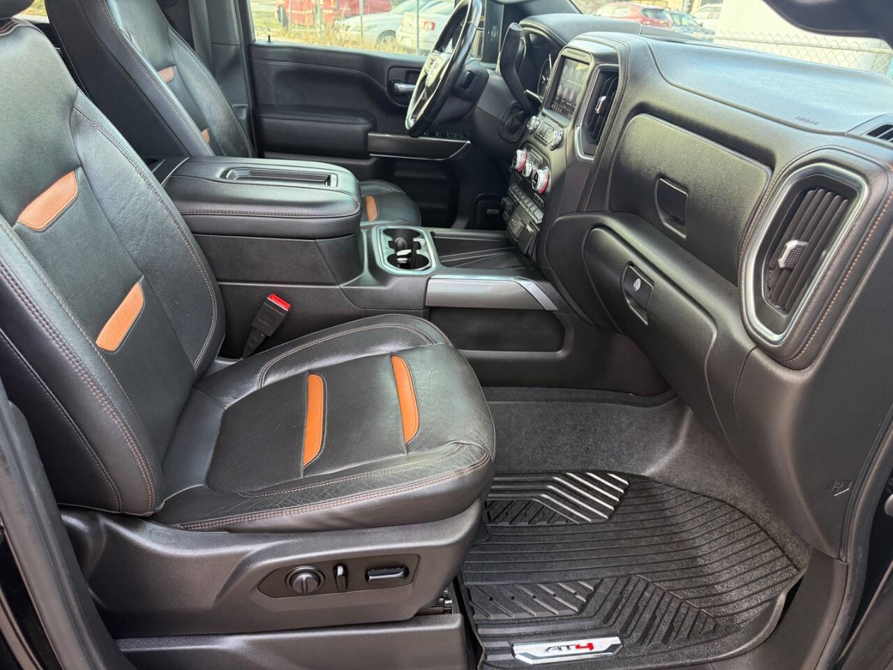Used 2020 GMC Sierra 2500 AT4 w/ AT4 Premium Package image 24
