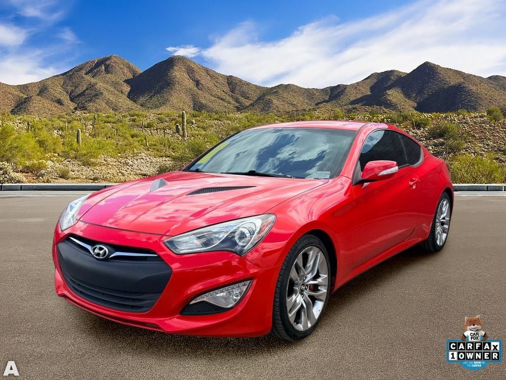 Used 2016 Hyundai Genesis Coupe 3.8 RWD image 2