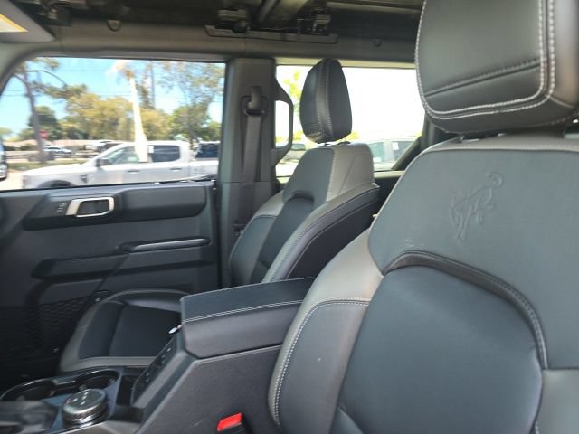 Used 2025 Ford Bronco Outer Banks AWD/4WD image 10