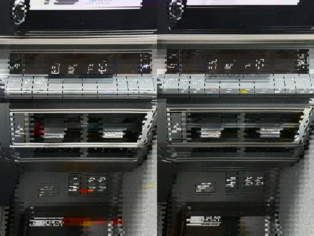 Used 2025 Toyota Camry LE image 26