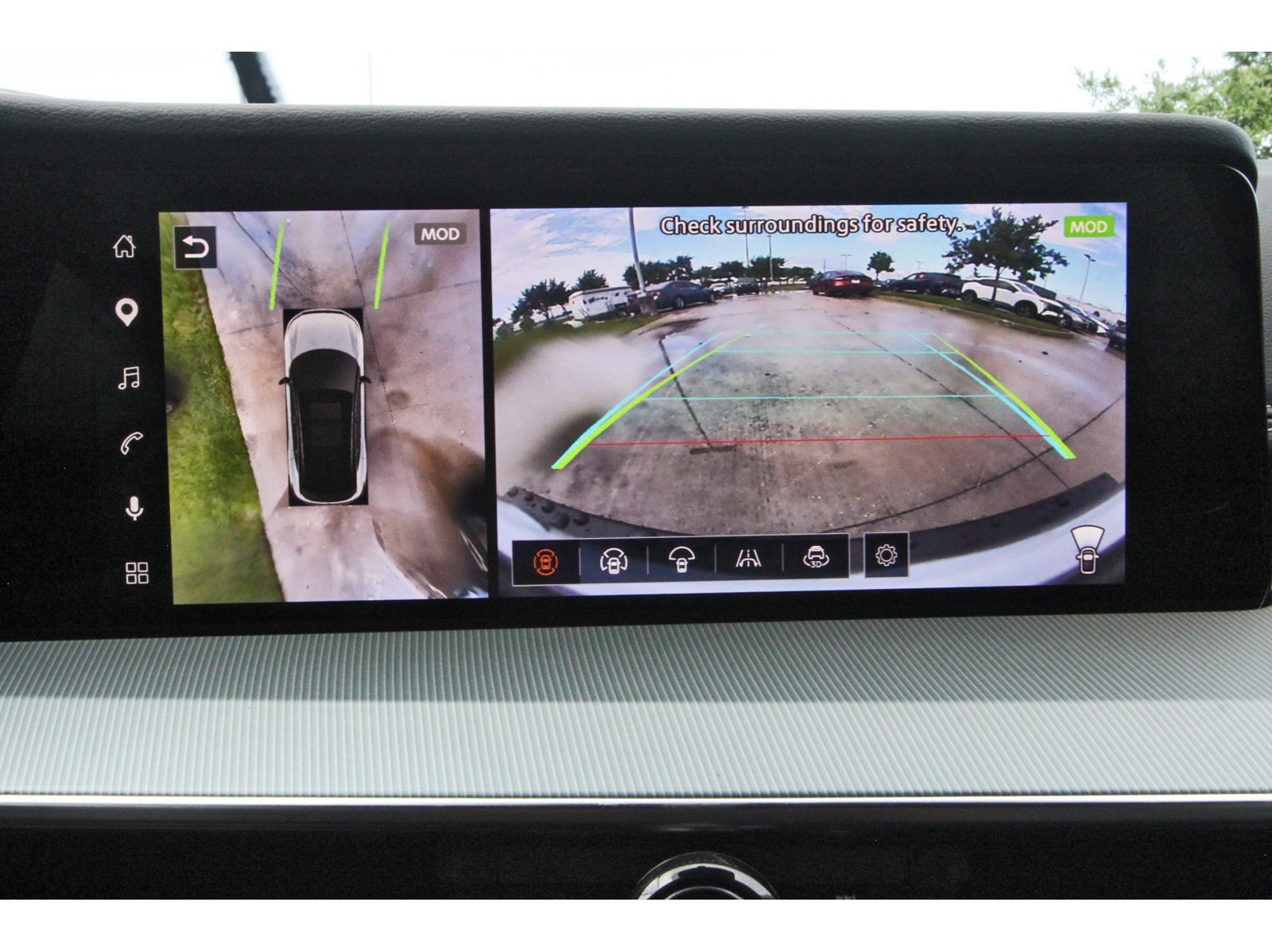 Certified 2025 Nissan Murano SL w/ Cargo Package AWD/4WD image 28
