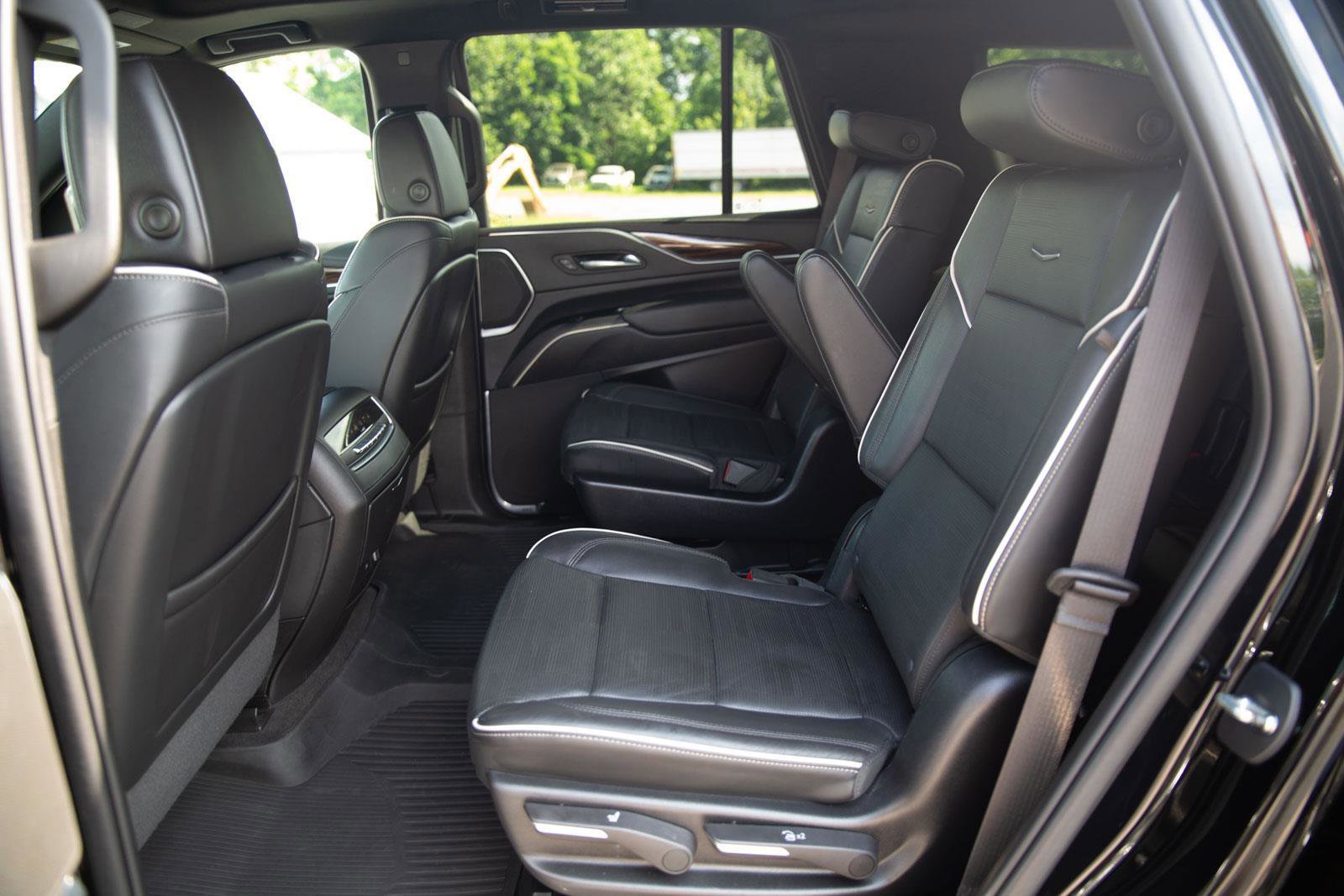 Used 2022 Cadillac Escalade Premium Luxury image 25