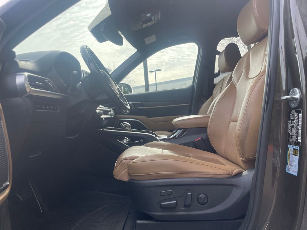 Used 2022 Kia Telluride SX image 16