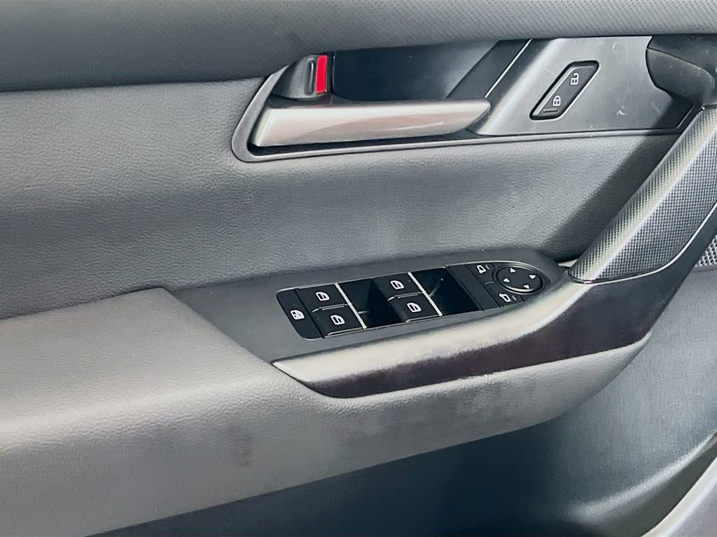 Used 2025 MAZDA CX-50 AWD 2.5 S w/ Cargo Package image 23