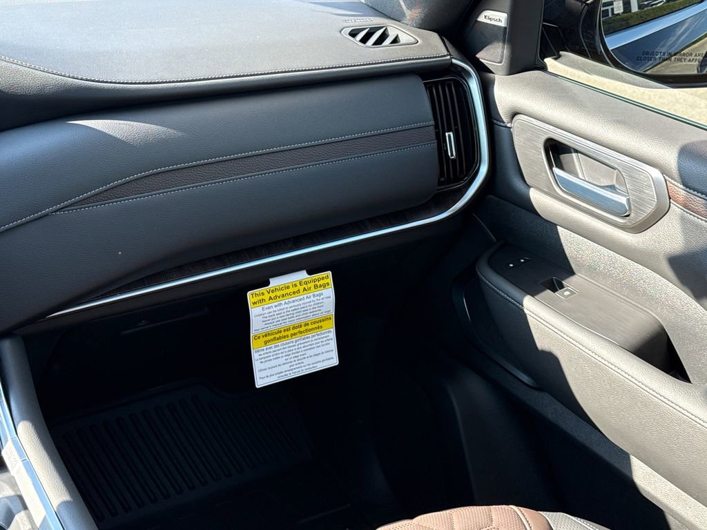 New 2026 Nissan Armada Platinum w/ Convenience Package image 17