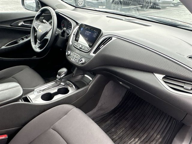 Used 2023 Chevrolet Malibu LT w/ Redline Edition image 27