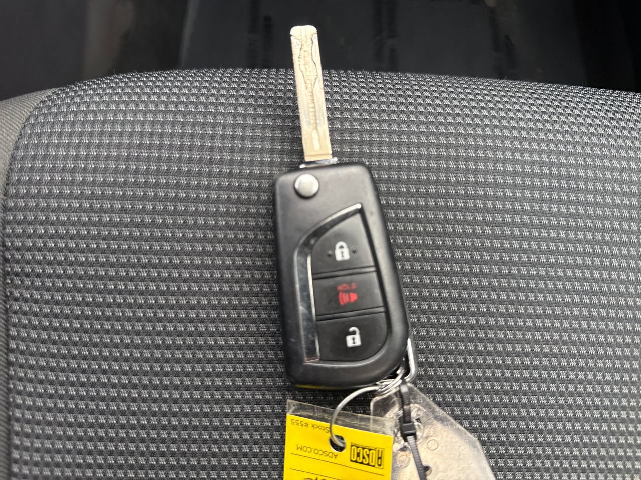 Used 2025 Toyota RAV4 LE AWD/4WD image 23