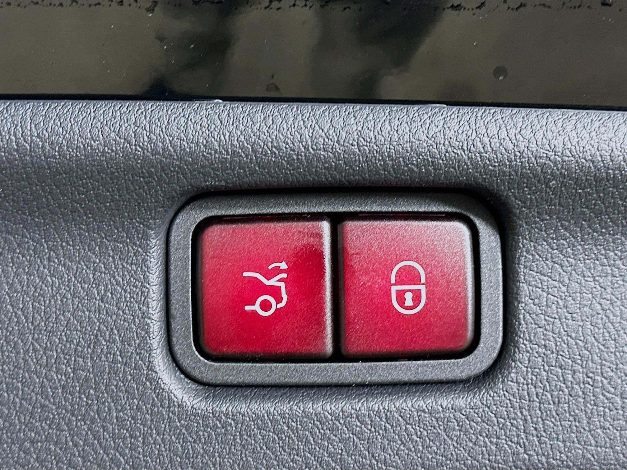 Certified 2023 Mercedes-Benz C 300 4MATIC Sedan image 33