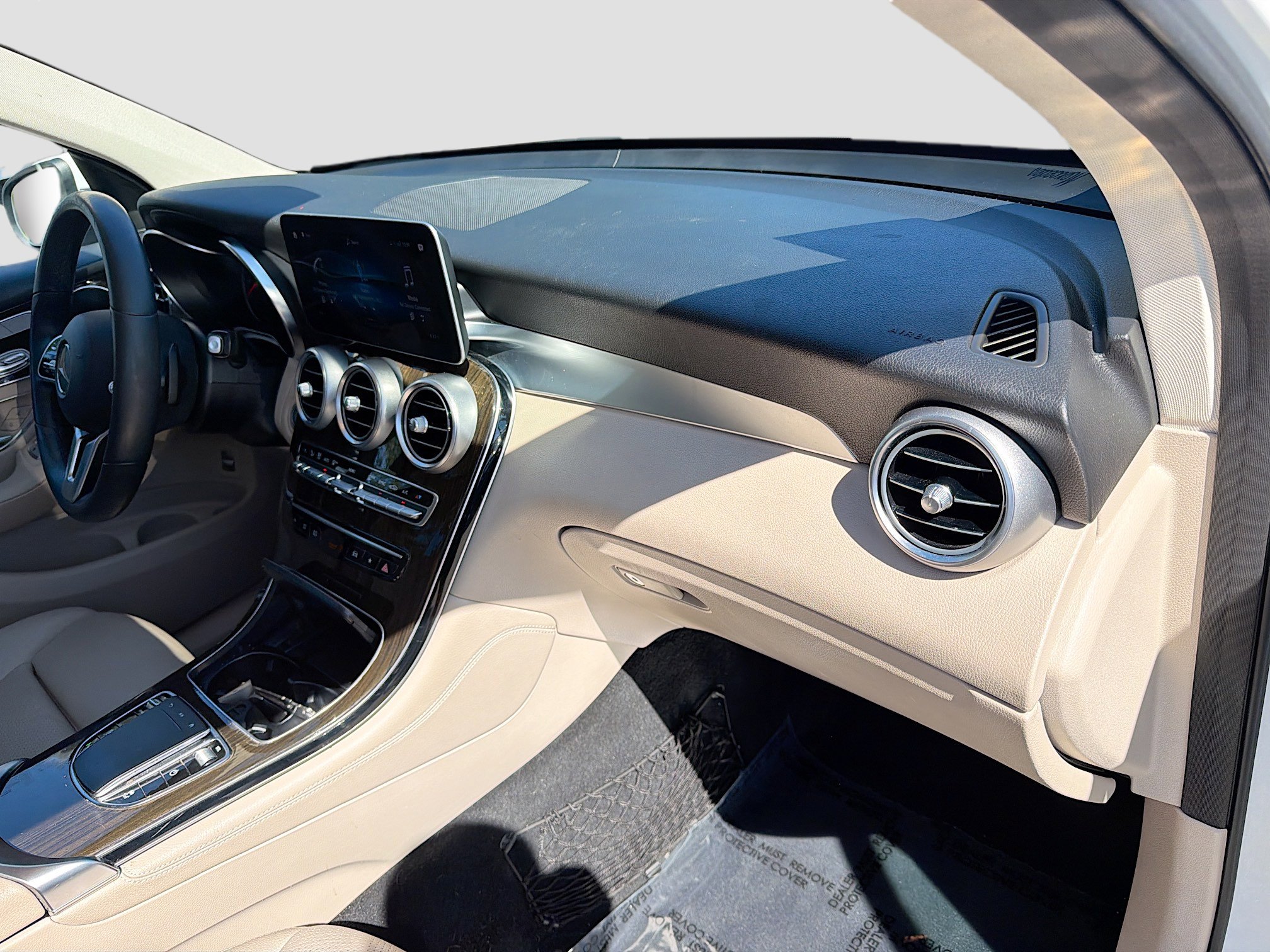 Used 2020 Mercedes-Benz GLC 300 image 32