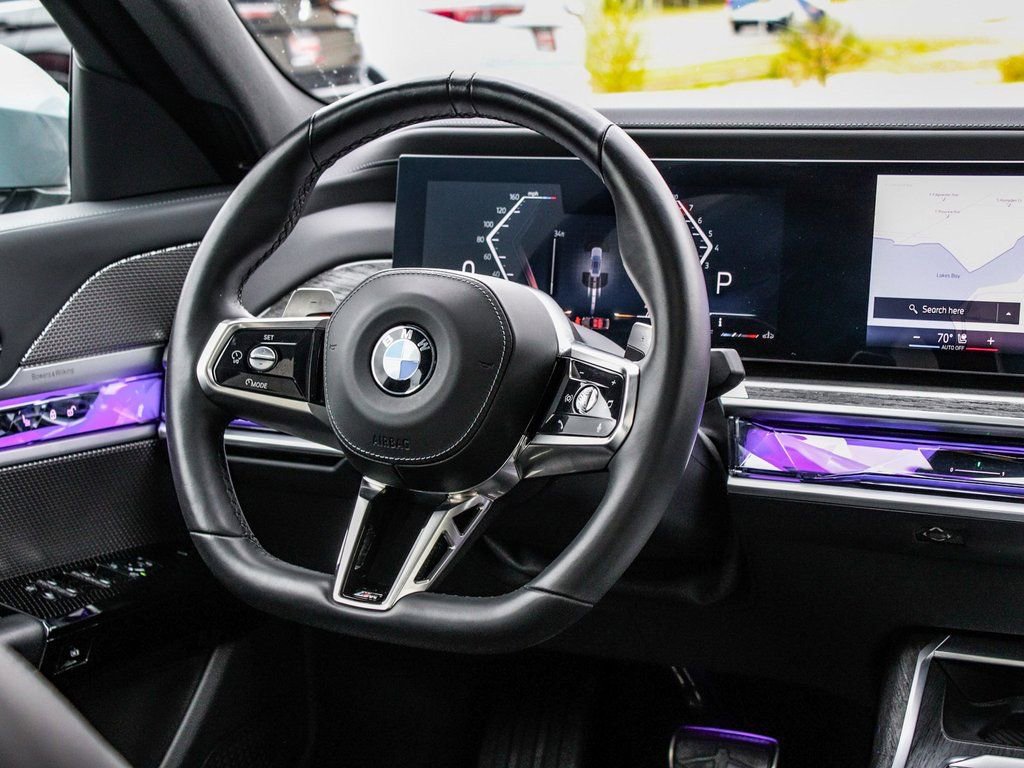 Used 2025 BMW 740i xDrive image 30