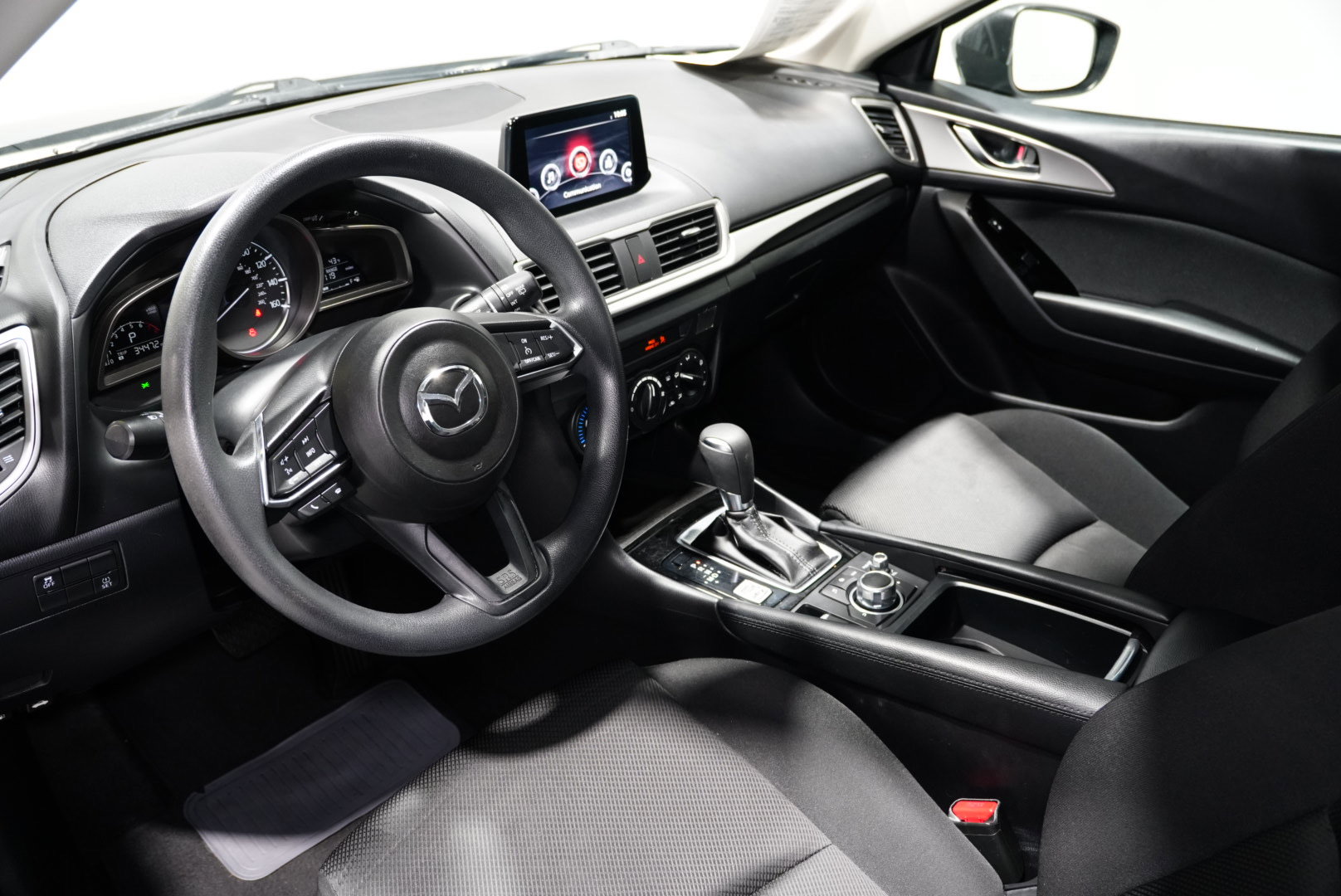 Used 2018 MAZDA MAZDA3 Sport image 11