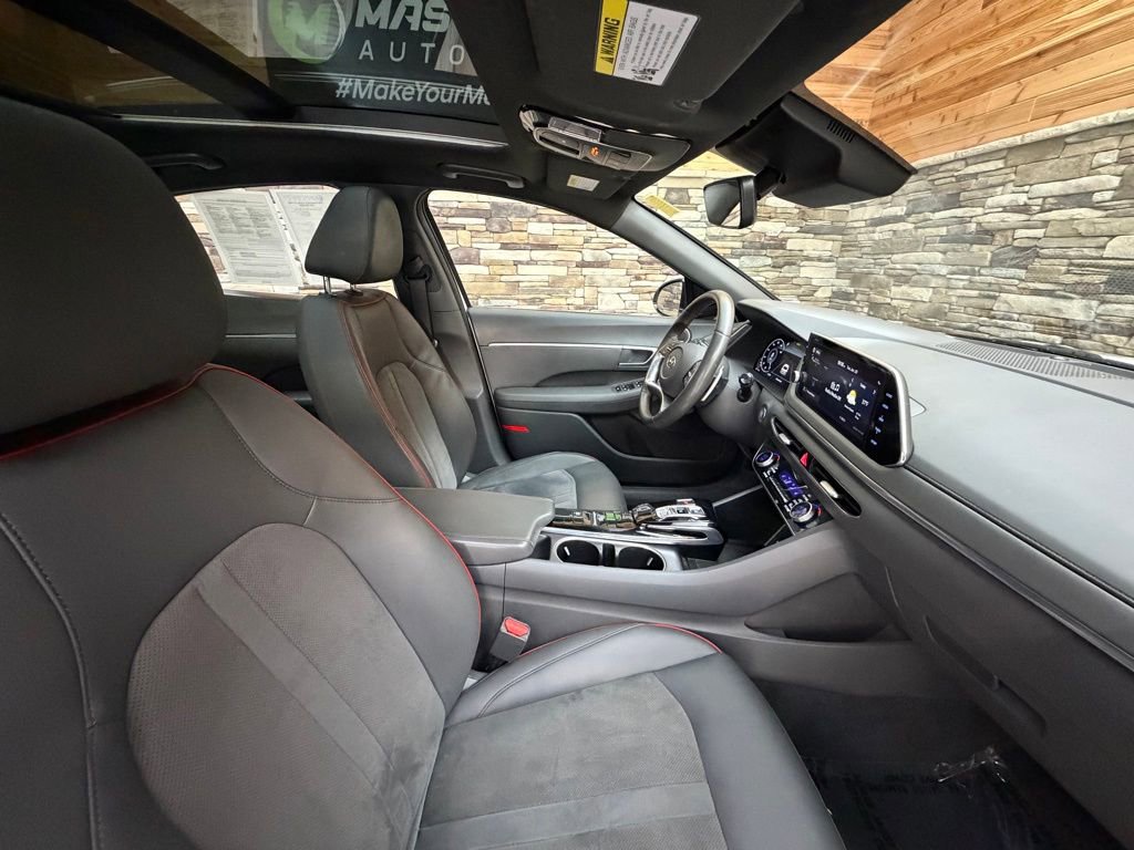 Used 2021 Hyundai Sonata SEL Plus w/ Tech Package image 14