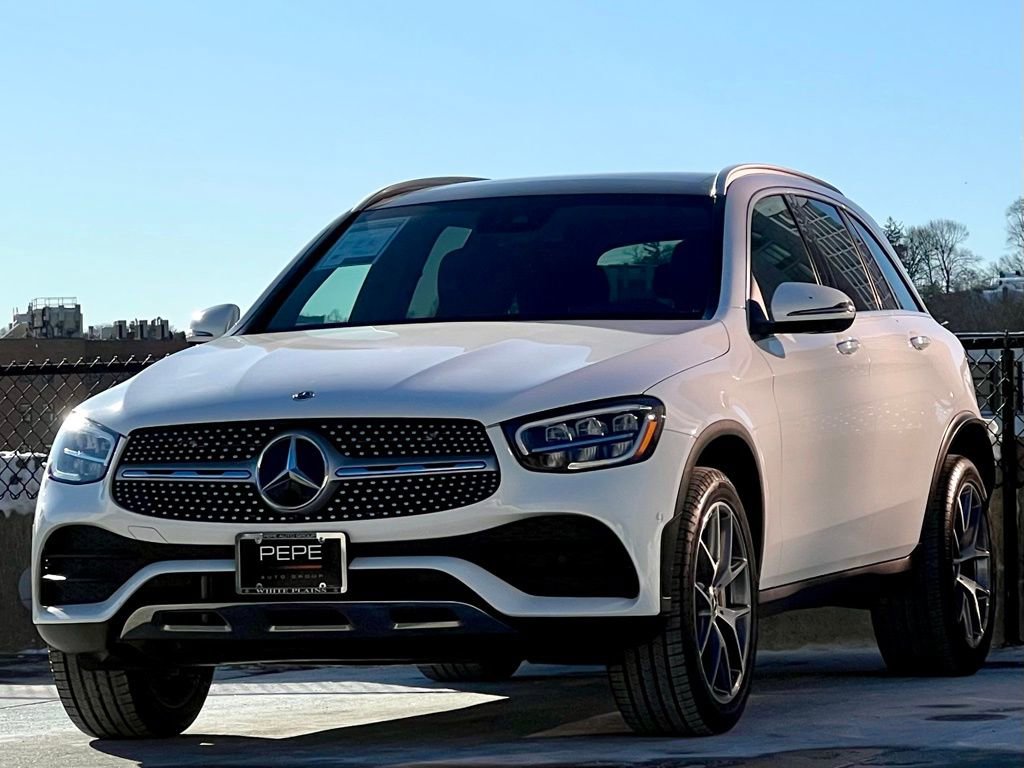 Certified 2022 Mercedes-Benz GLC 300 4MATIC image 4