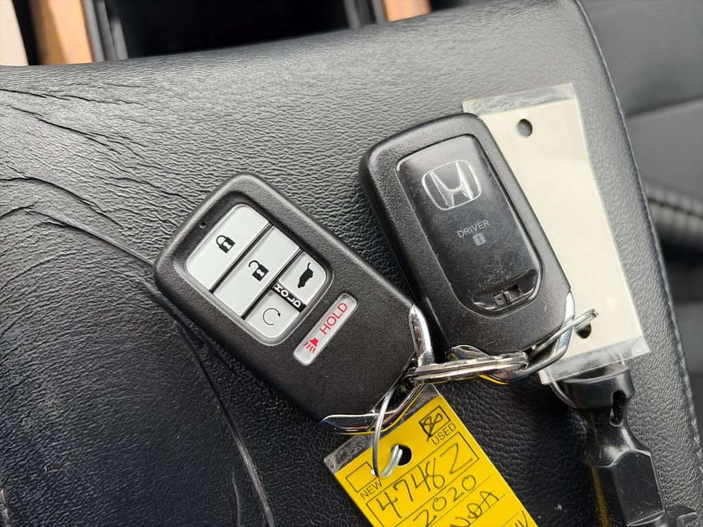 Used 2020 Honda CR-V Touring image 29