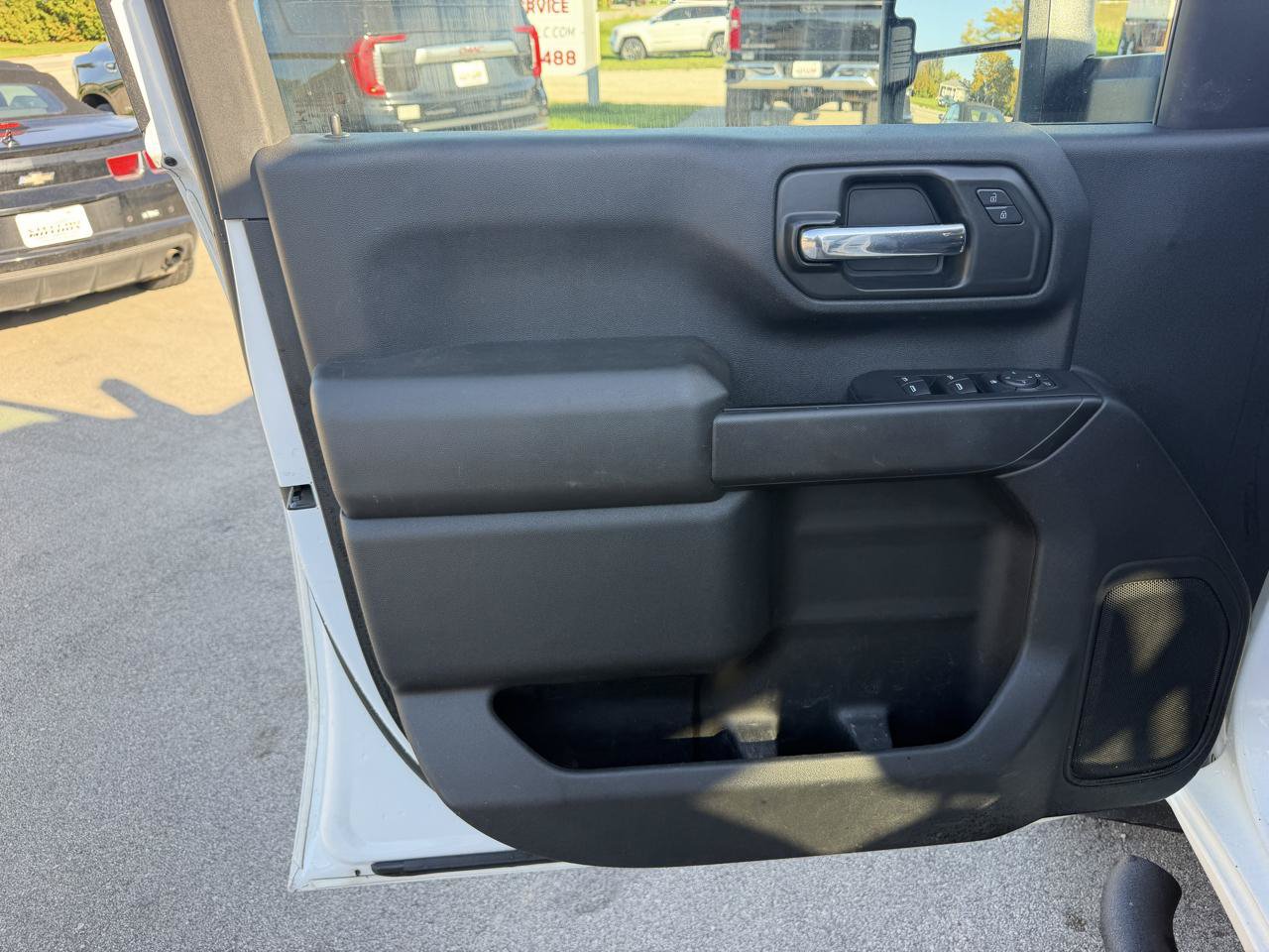 Used 2020 GMC Sierra 2500 4x4 Crew Cab w/ Convenience Package image 17