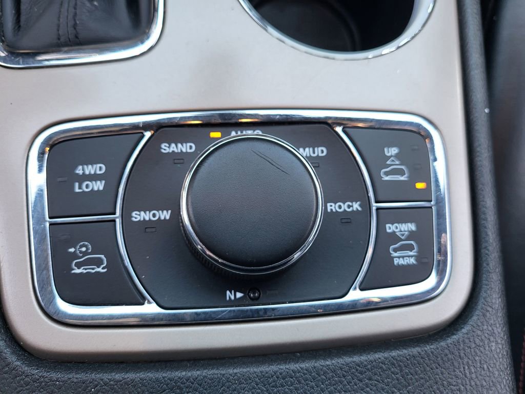 Used 2017 Jeep Grand Cherokee Limited 75th Anniversary image 27