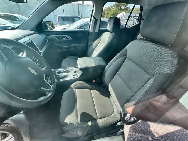 Used 2021 Chevrolet Traverse LS FWD image 17