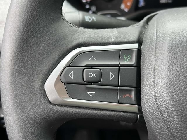 Used 2024 Jeep Compass Latitude w/ Sun and Sound Group AWD/4WD image 32