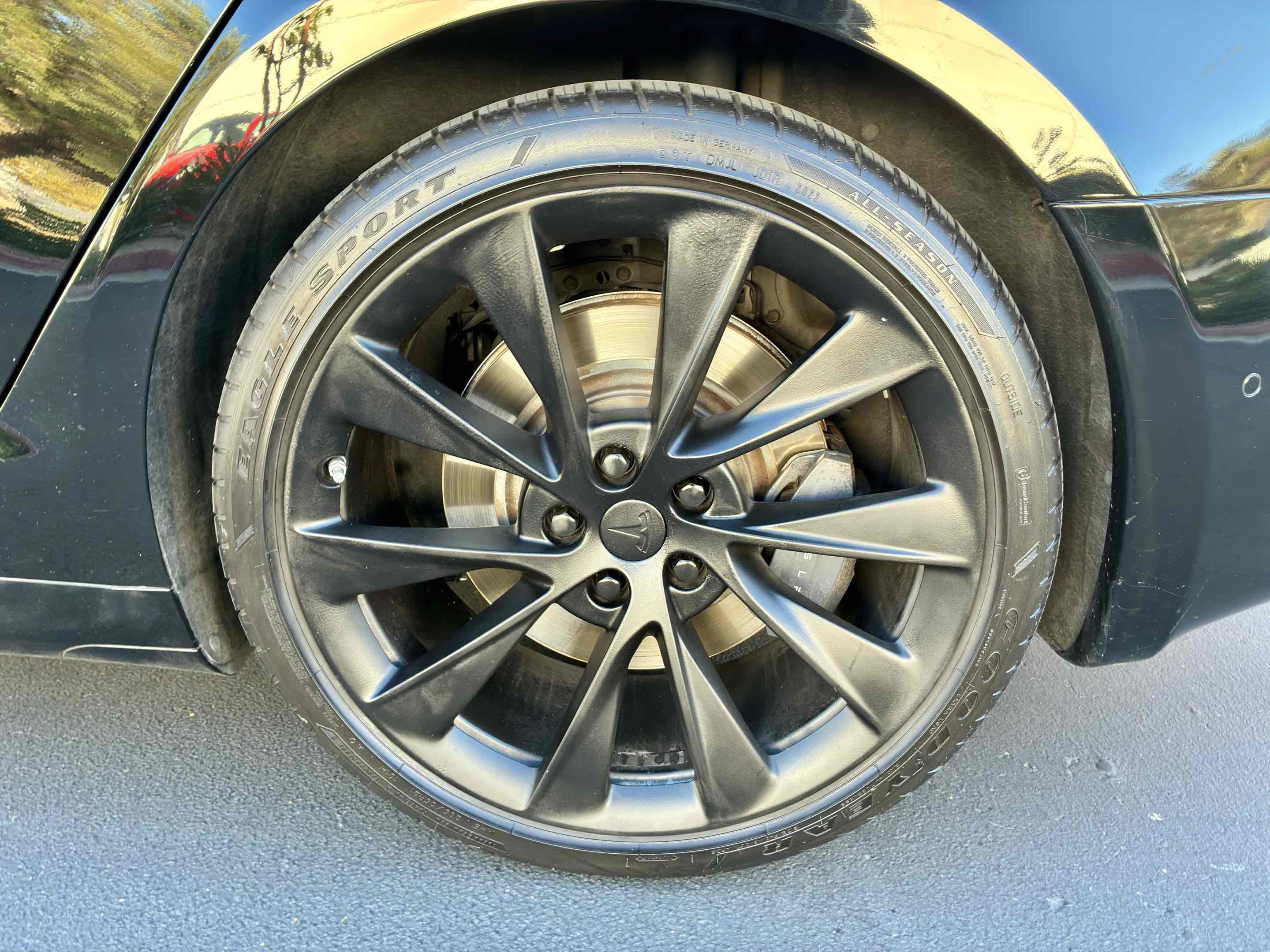 Used 2017 Tesla Model S 75 RWD image 15