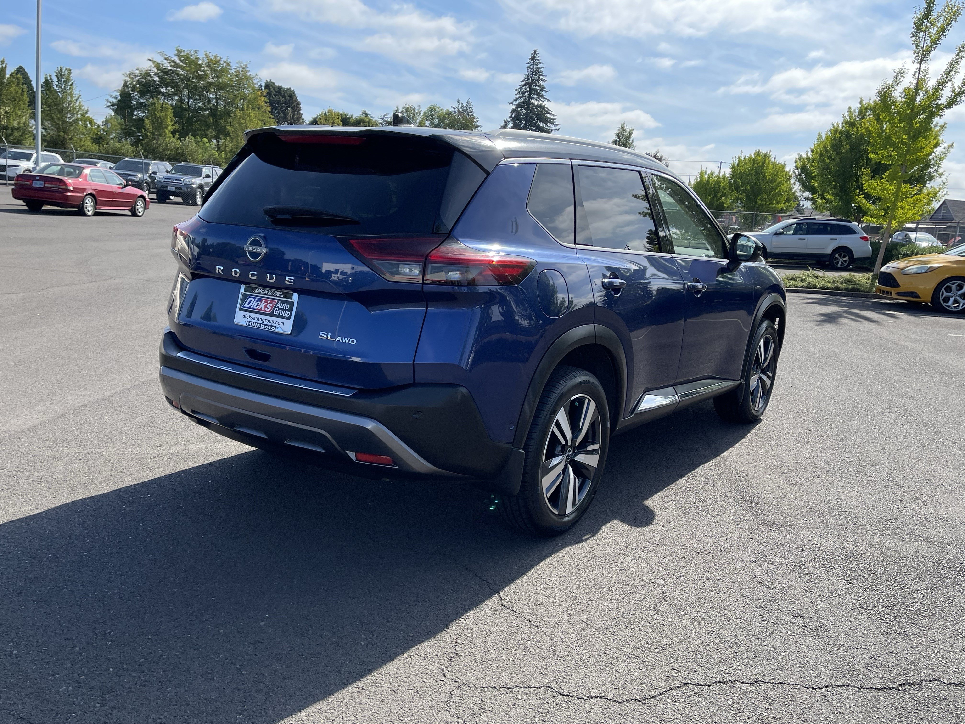 Used 2023 Nissan Rogue SL w/ SL Premium Package AWD/4WD image 5