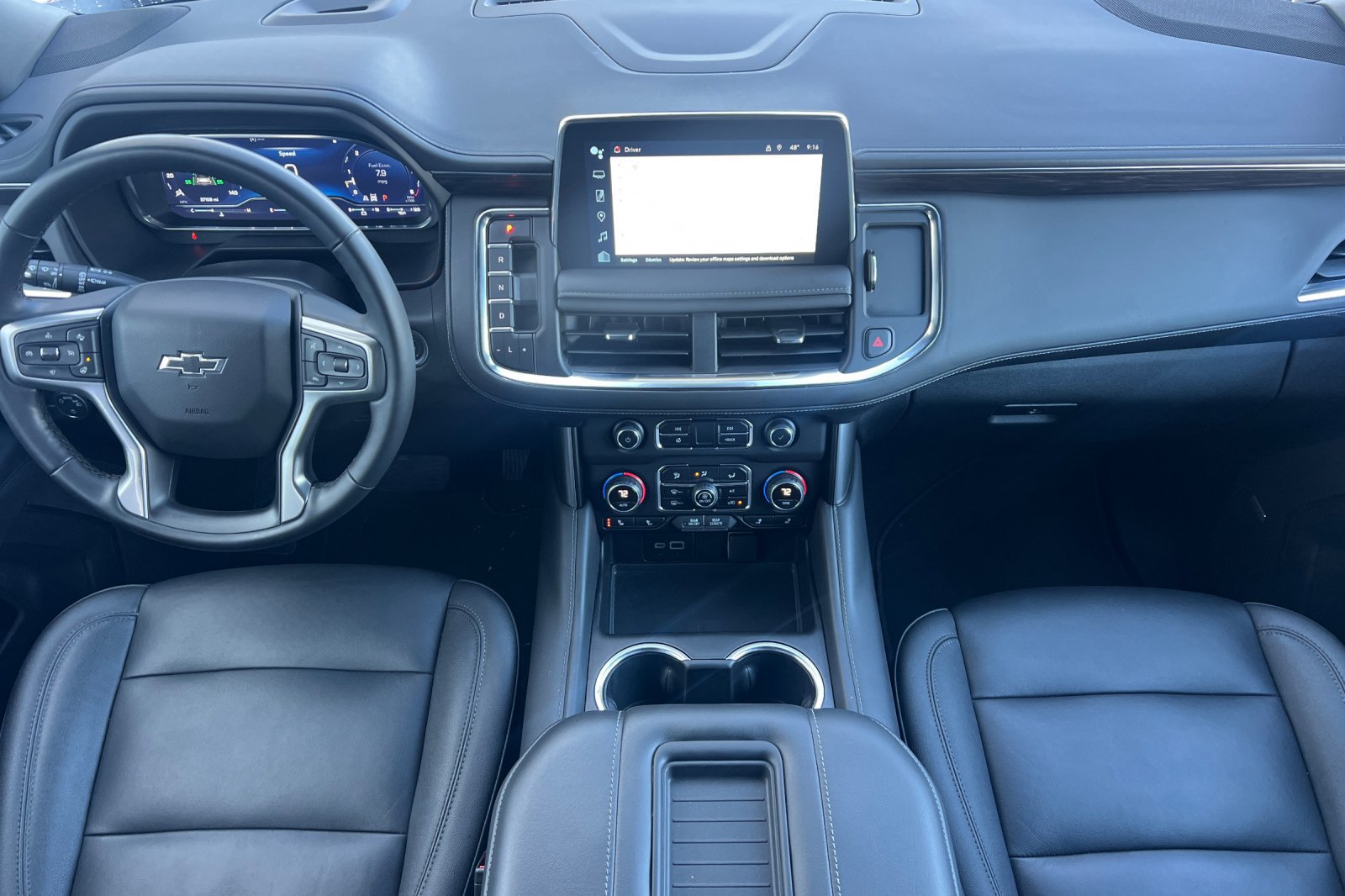 Used 2024 Chevrolet Tahoe Z71 w/ Luxury Package AWD/4WD image 10