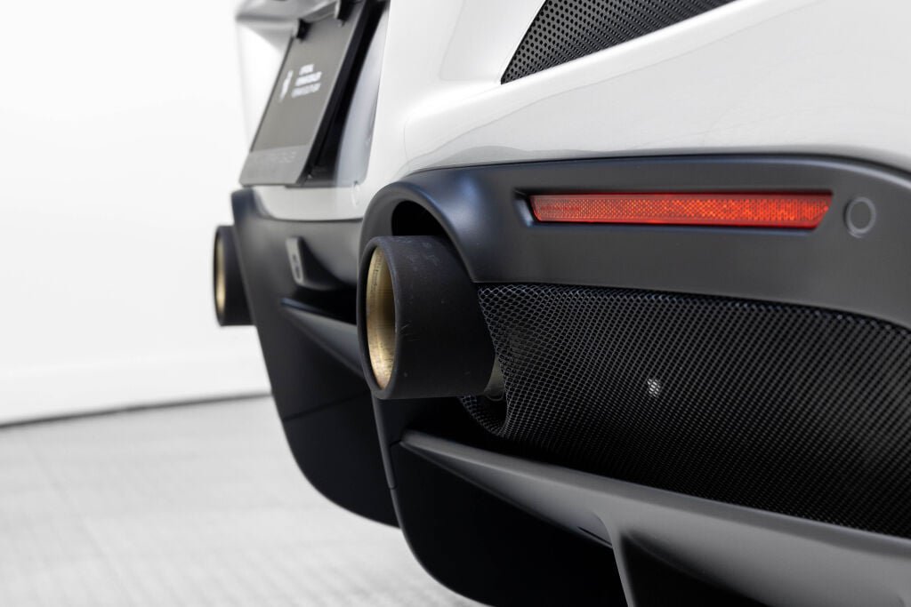 Used 2022 Ferrari F8 Tributo RWD image 28