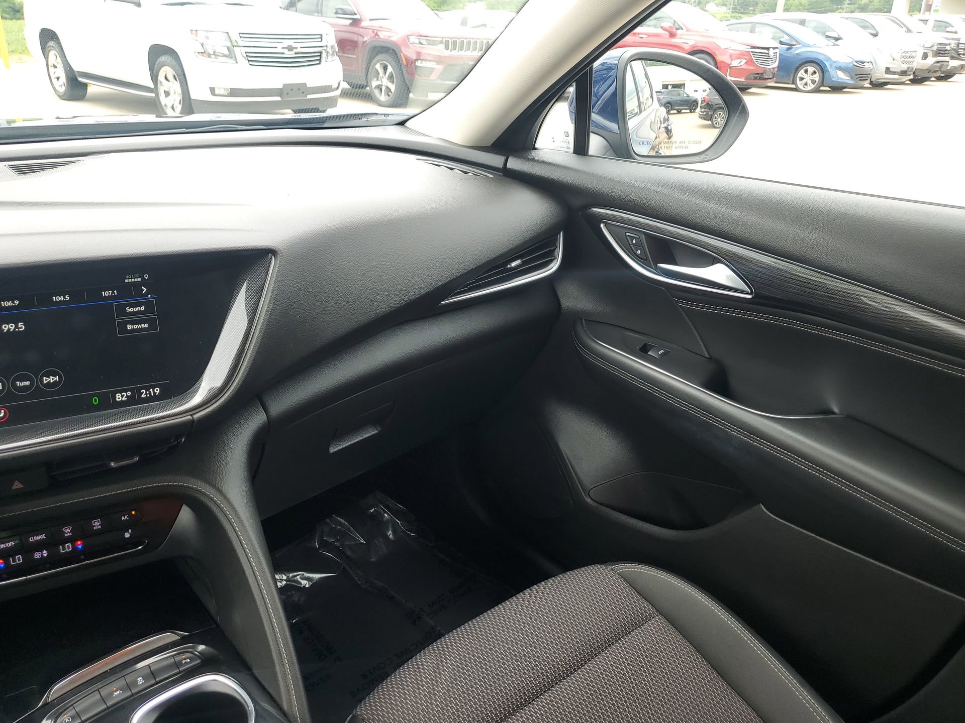 Used 2022 Buick Envision Preferred FWD image 11
