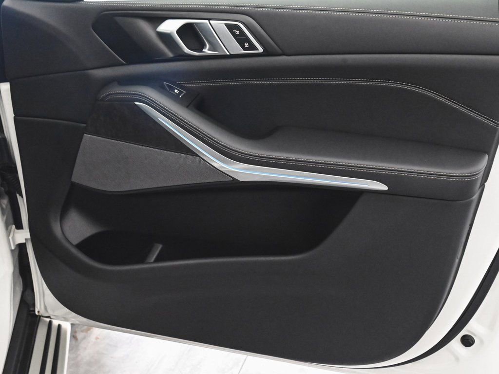 Used 2026 BMW X5 xDrive40i image 11