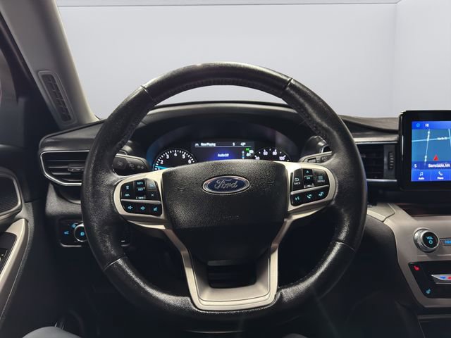 Used 2023 Ford Explorer XLT w/ Equipment Group 202A image 10