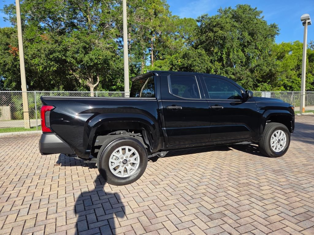 Certified 2024 Toyota Tacoma SR AWD/4WD image 11