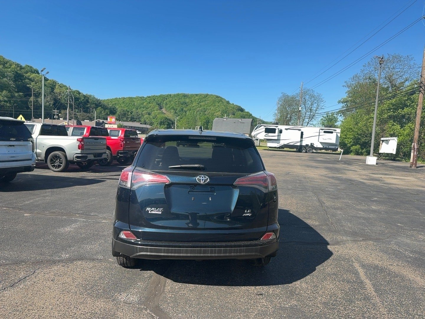 Used 2018 Toyota RAV4 LE w/ All Weather Liner Package AWD/4WD image 8