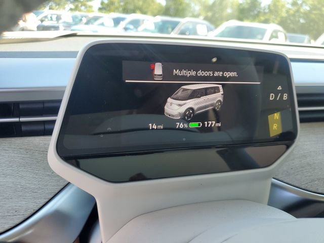 New 2025 Volkswagen ID. Buzz Pro S Plus image 21