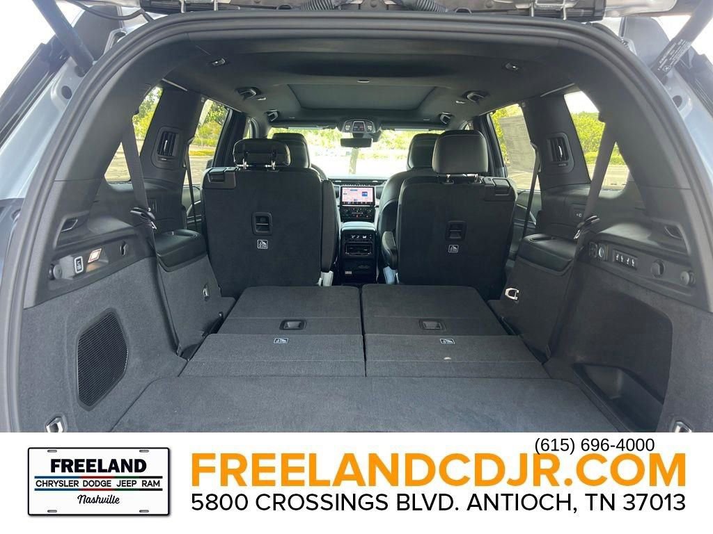 New 2025 Jeep Grand Cherokee L Overland w/ Luxury Tech Group IV image 11